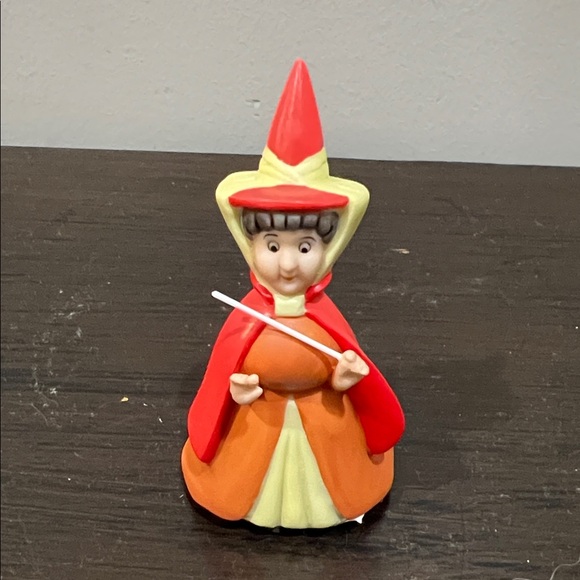 Vintage Disney Porcelain Sleeping Beauty Figurine Set - Picture 8 of 11